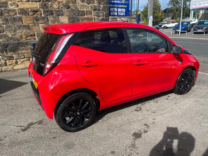 2017 Toyota Aygo 1.0 Vvt-I X-Style Euro 6 5dr in Red — image 4