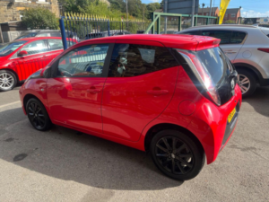 2017 Toyota Aygo 1.0 Vvt-I X-Style Euro 6 5dr in Red — image 6