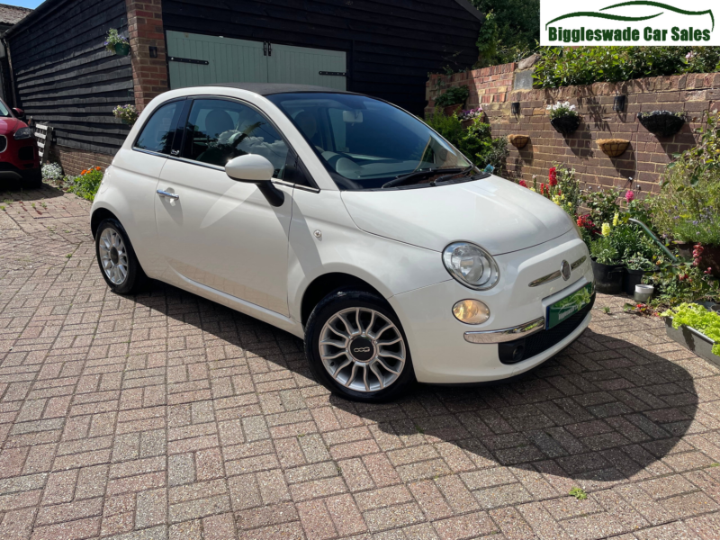 2012 Fiat 500c 0.9 Twinair Lounge Convertible 2dr Petrol Manual Euro 5 (s/s) (85 Bhp) in White — image 1