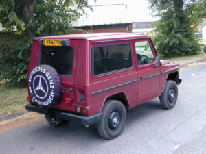 1983 Mercedes-Benz G Class Ref 8818 - Mercedes W460 300 Gd 3. 0 Manual 4WD G Wagon (rhd - Uk Car) in Red — image 3