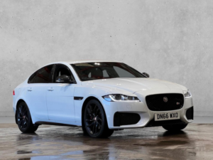 2016 Jaguar Xf 3.0d V6 S Auto Euro 6 (s/s) 4dr in White — image 6