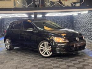 2016 Volkswagen Golf 1.6 Tdi Bluemotion Tech Gt Edition DSG Euro 6 (s/s) 5dr in Black — image 6