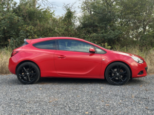 2015 Vauxhall Astra Gtc 1.6 I Turbo Limited Edition in Red — image 6