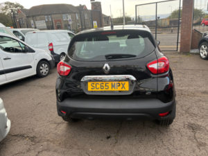 2015 Renault Captur 1.5l Dynamique Nav Dci 5dr Diesel Manual Euro 6 (90 Bhp) in Black — image 4