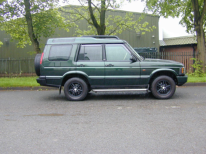 2003 Land Rover Discovery Ref 8558 - Land Rover Discovery 4.0 Hse Automatic - Air Con (rhd - Ex Japan) in Green — image 2