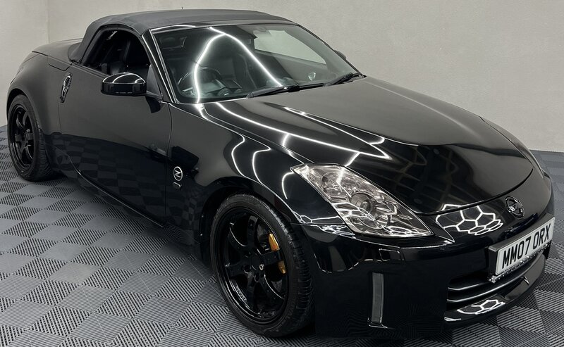 2007 Nissan 350z 3.5 350z 2dr in Black — image 1