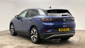 2021 Volkswagen Id.4 Pro Performance 77kwh 1st Edition SUV 5dr Electric Auto (204 Ps) in Blue — image 3