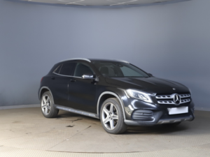 2018 Mercedes-Benz Gla 2.1 Gla200d Amg Line (premium) in Black — image 3