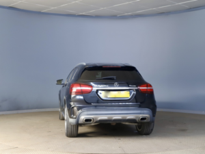2018 Mercedes-Benz Gla 2.1 Gla200d Amg Line (premium) in Black — image 4