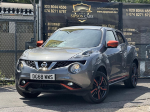 2018 Nissan Juke 1.6 Tekna Xtron Euro 6 5dr in Grey — image 3