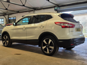 2016 Nissan Qashqai 1.5 Dci N-Tec+ 2WD Euro 6 (s/s) 5dr in White — image 6