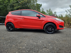 2014 Ford Fiesta 1.3 Style in Red — image 2