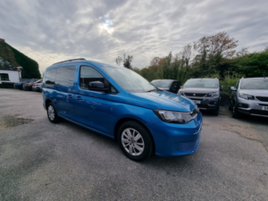 2023 Volkswagen Caddy Maxi 1.5 Tsi Life in Blue — image 3