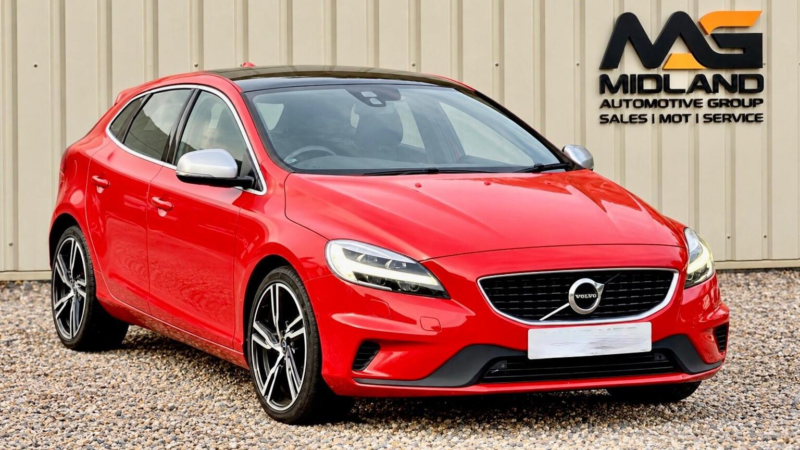 2017 Volvo V40 2.0 D4 R-Design Pro Auto Euro 6 (s/s) 5dr in Red — image 1