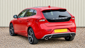 2017 Volvo V40 2.0 D4 R-Design Pro Auto Euro 6 (s/s) 5dr in Red — image 2