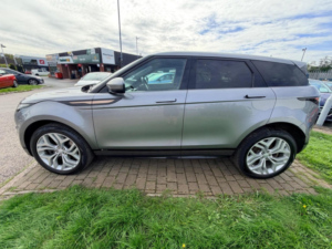 2019 Land Rover Range Rover Evoque 2.0 D240 R-Dynamic Se Auto 4WD Euro 6 (s/s) 5dr in Grey — image 5
