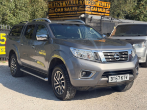 2017 Nissan Navara 2.3 Dci Tekna 4WD Euro 6 (s/s) 4dr in Grey — image 5