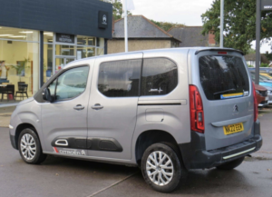 2022 Citroen Berlingo 1.5 Bluehdi Feel M in Grey — image 5
