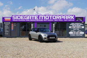2017 MINI Hatch