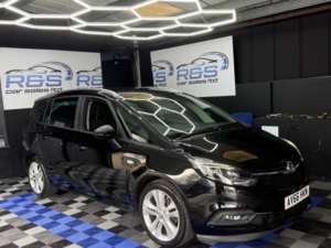 2016 Vauxhall Zafira Tourer 1.4 I Turbo Sri in Black — image 2