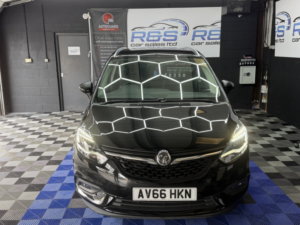 2016 Vauxhall Zafira Tourer 1.4 I Turbo Sri in Black — image 4