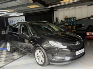 2016 Vauxhall Zafira Tourer 1.4 I Turbo Sri in Black — image 5