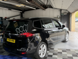 2016 Vauxhall Zafira Tourer 1.4 I Turbo Sri in Black — image 6