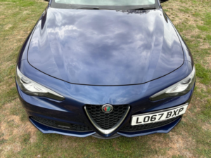 2018 Alfa Romeo Giulia 2.2 Td Speciale Auto Euro 6 (s/s) 4dr in Blue — image 4