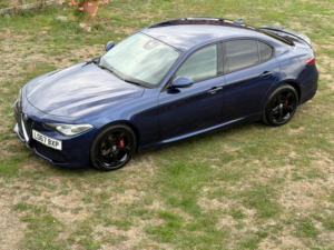 2018 Alfa Romeo Giulia 2.2 Td Speciale Auto Euro 6 (s/s) 4dr in Blue — image 5