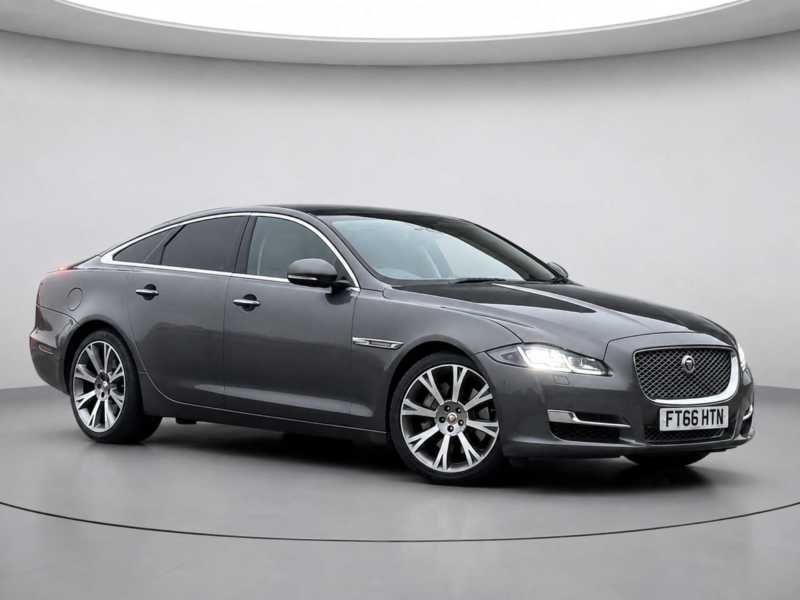 2017 Jaguar Xj 3.0 Xj Portfolio V6 D Auto 4dr in Grey — image 1