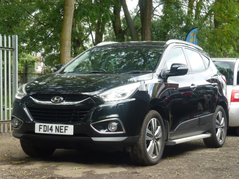 2014 Hyundai Ix35 2.0 Crdi Premium SUV 5dr Diesel Auto 4WD Euro 5 (134 Bhp) in Black — image 1