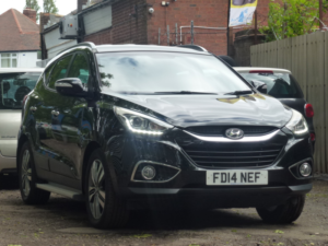 2014 Hyundai Ix35 2.0 Crdi Premium SUV 5dr Diesel Auto 4WD Euro 5 (134 Bhp) in Black — image 2