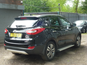 2014 Hyundai Ix35 2.0 Crdi Premium SUV 5dr Diesel Auto 4WD Euro 5 (134 Bhp) in Black — image 4