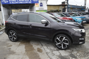 2019 Nissan Qashqai 1.3 Dig-T Tekna+ in Black — image 6