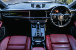 2023 Porsche Macan 2.9t V6 S SUV 5dr Petrol Pdk 4WD Euro 6 (s/s) (380 Ps) in Black — image 2