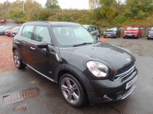 2016 MINI Countryman 1.6 Cooper S All4 Countryman * Mot June 2027 * New Clutch And Timing Chain * Finance Available * Fer in Black — image 3