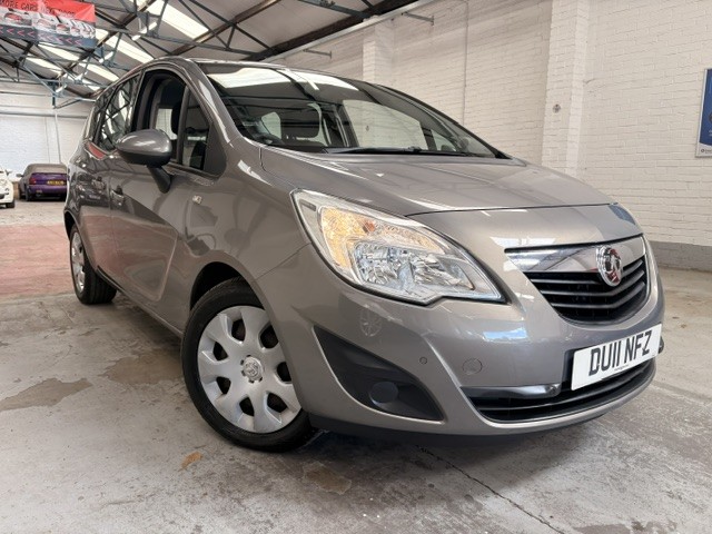 2011 Vauxhall Meriva 1.7 Cdti Exclusiv in Brown — image 1