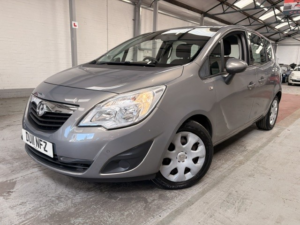 2011 Vauxhall Meriva 1.7 Cdti Exclusiv in Brown — image 2