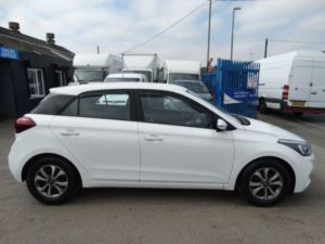 2019 Hyundai I20 1.2 Se Launch Edition Euro 6 (s/s) 5dr in White — image 5
