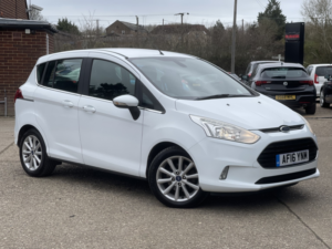 2016 Ford B-Max 1.6 Titanium in White — image 2