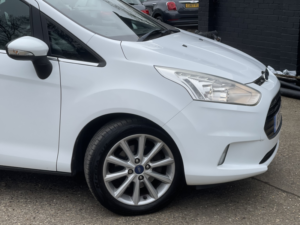 2016 Ford B-Max 1.6 Titanium in White — image 5