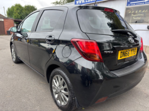 2016 Toyota Yaris 1.33 Dual Vvt-I Icon Hatchback 5dr Petrol Manual Euro 6 (99 Ps) in Black — image 6