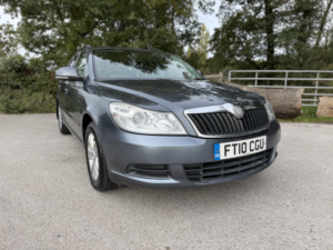 2010 Skoda Octavia 1.9 Tdi Se in Grey — image 2