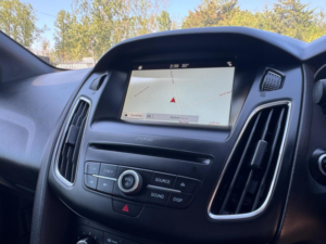 2018 Ford Focus 1.0t Ecoboost St-Line Euro 6 (s/s) 5dr in Black — image 3