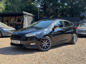 2018 Ford Focus 1.0t Ecoboost St-Line Euro 6 (s/s) 5dr in Black — image 4
