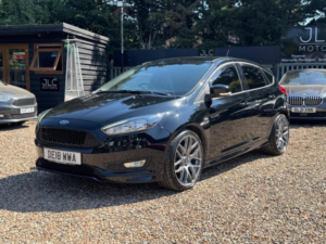 2018 Ford Focus 1.0t Ecoboost St-Line Euro 6 (s/s) 5dr in Black — image 6