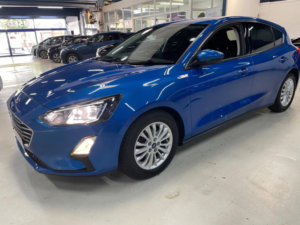 2019 Ford Focus 1.0t Ecoboost Titanium Euro 6 (s/s) 5dr in Blue — image 4