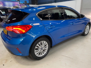 2019 Ford Focus 1.0t Ecoboost Titanium Euro 6 (s/s) 5dr in Blue — image 6