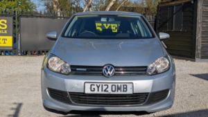 2012 Volkswagen Golf 1.6 Tdi Bluemotion Hatchback 5dr Diesel Manual Euro 5 (s/s) (105 Ps) in Silver — image 2