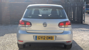 2012 Volkswagen Golf 1.6 Tdi Bluemotion Hatchback 5dr Diesel Manual Euro 5 (s/s) (105 Ps) in Silver — image 6